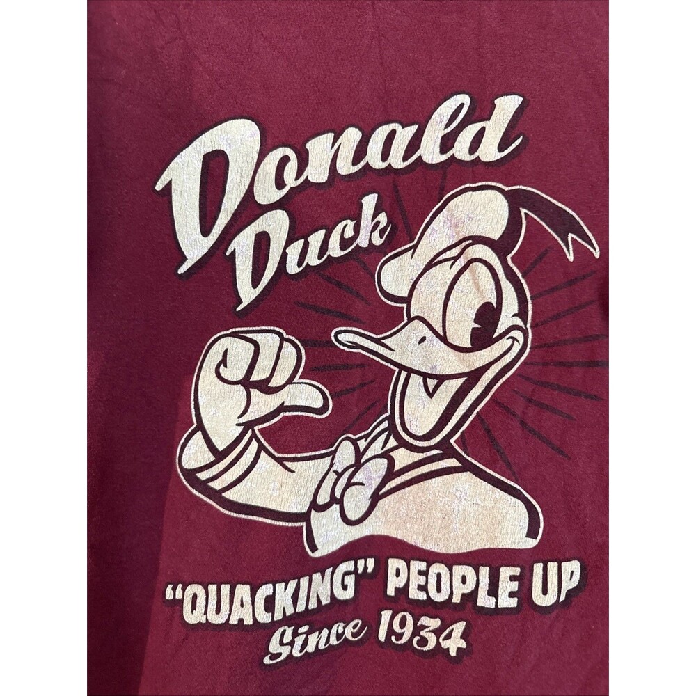 Walt Disney Donald Duck ADULT XL Burgundy Short Sleeve Tshirt